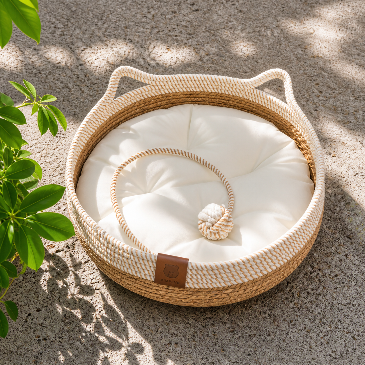 ScritchPets Woven Rattan Cat Bed