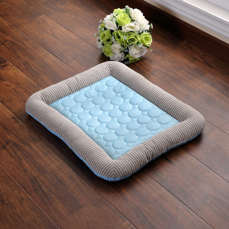 CoolPaws Breathable Ice Silk Pet Cooling Mat - Summer Dog & Cat Bed - Image 3