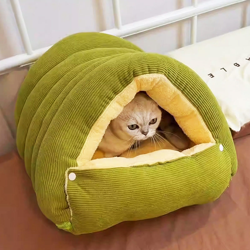 ScritchPets Closed Off Winter Cat Bed